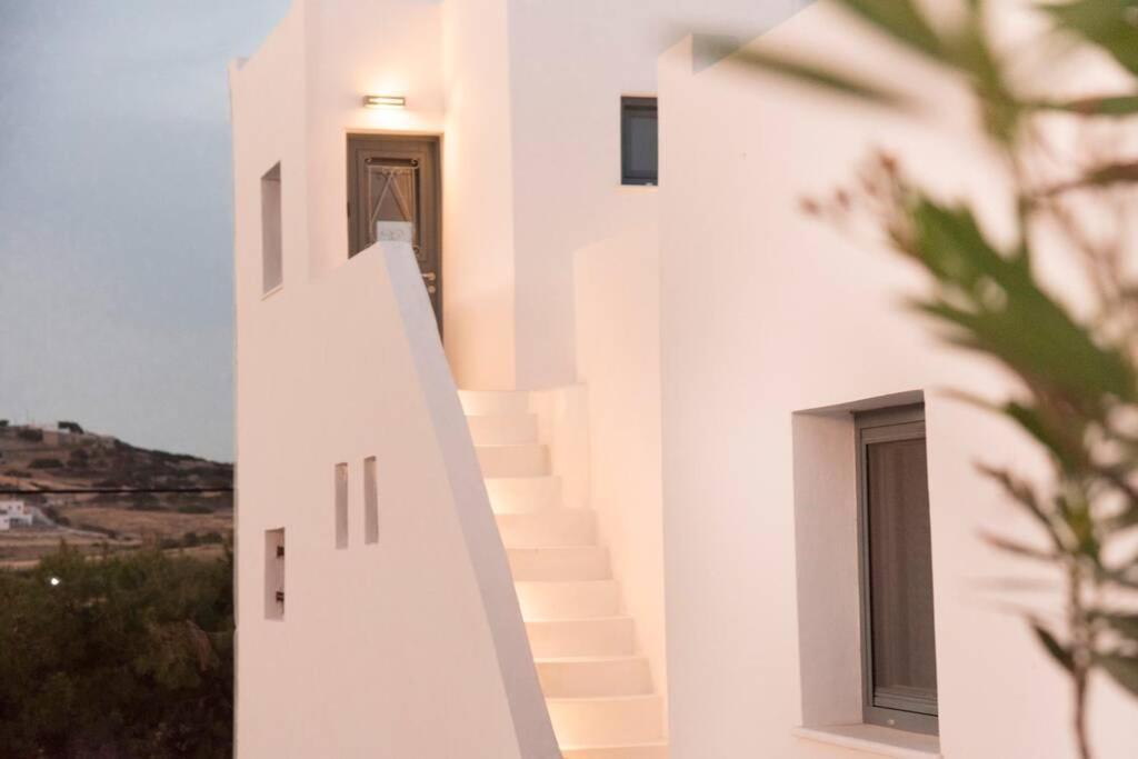 Sunny Studio W.Breathtaking Naxos Views In Isterni Apartment Isterni  Exterior photo