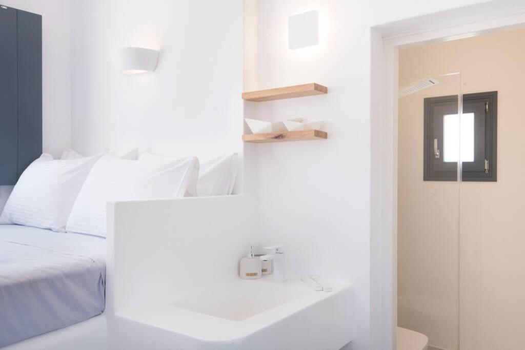 Sunny Studio W.Breathtaking Naxos Views In Isterni Apartment Isterni  Exterior photo